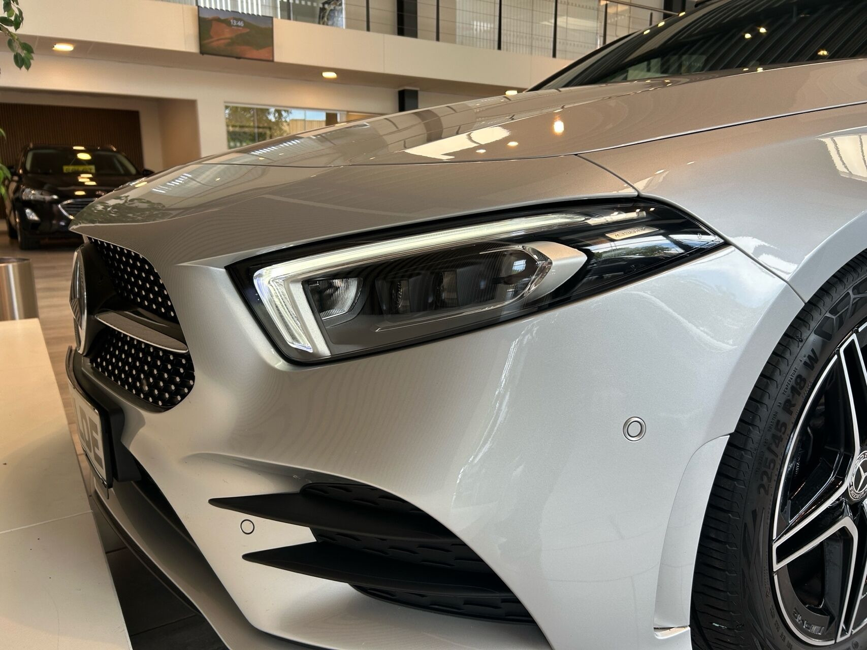 Sølv Mercedes A200 d fra 2022