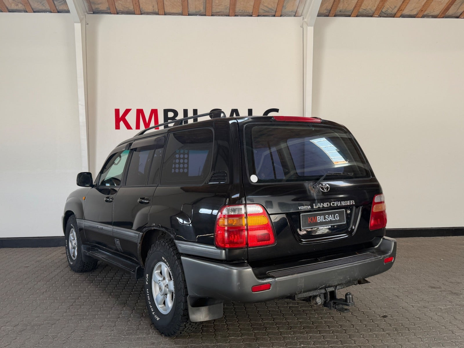 Sort Toyota Land Cruiser fra 2000