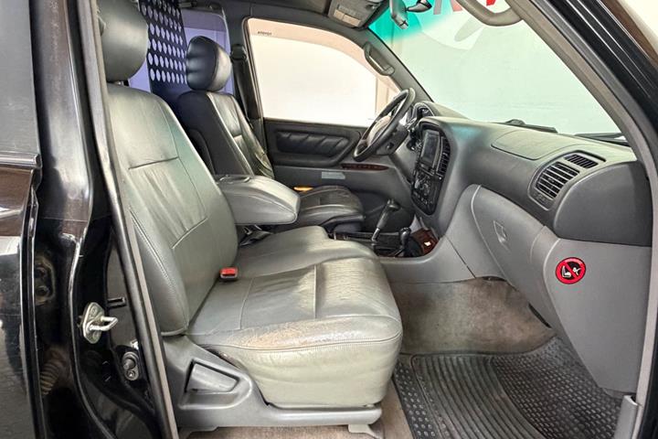 Sort Toyota Land Cruiser fra 2000