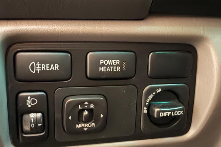 Sort Toyota Land Cruiser fra 2000