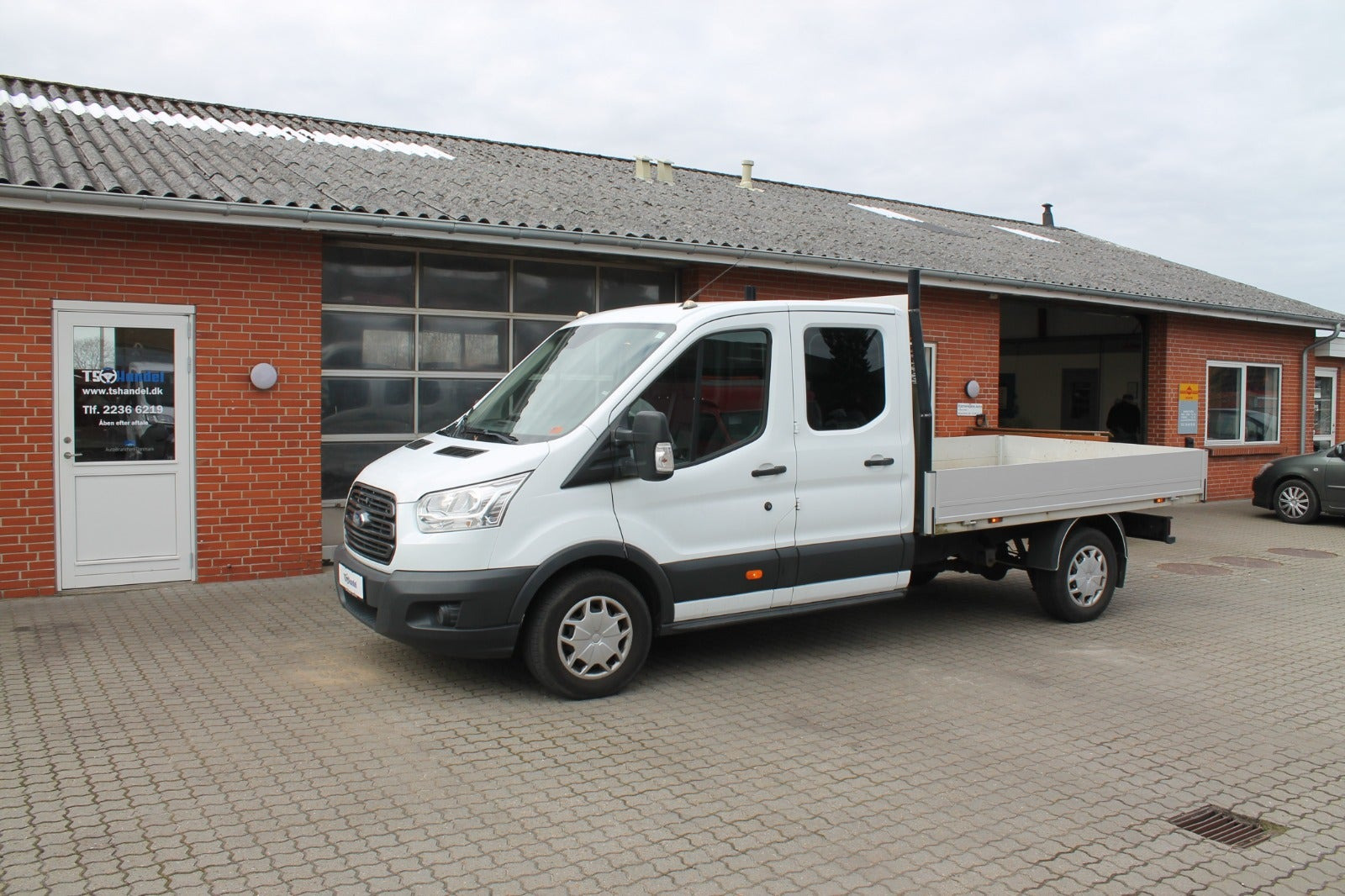 Ford Transit 350 L3 Chassis 2,0 TDCi 130 Db.Kab Trend FWD
