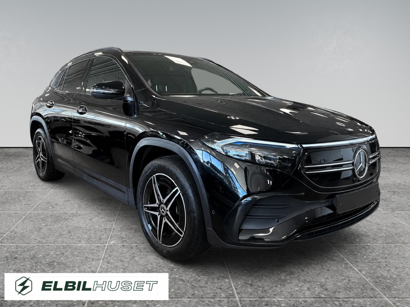 Sort Mercedes EQA250 fra 2023