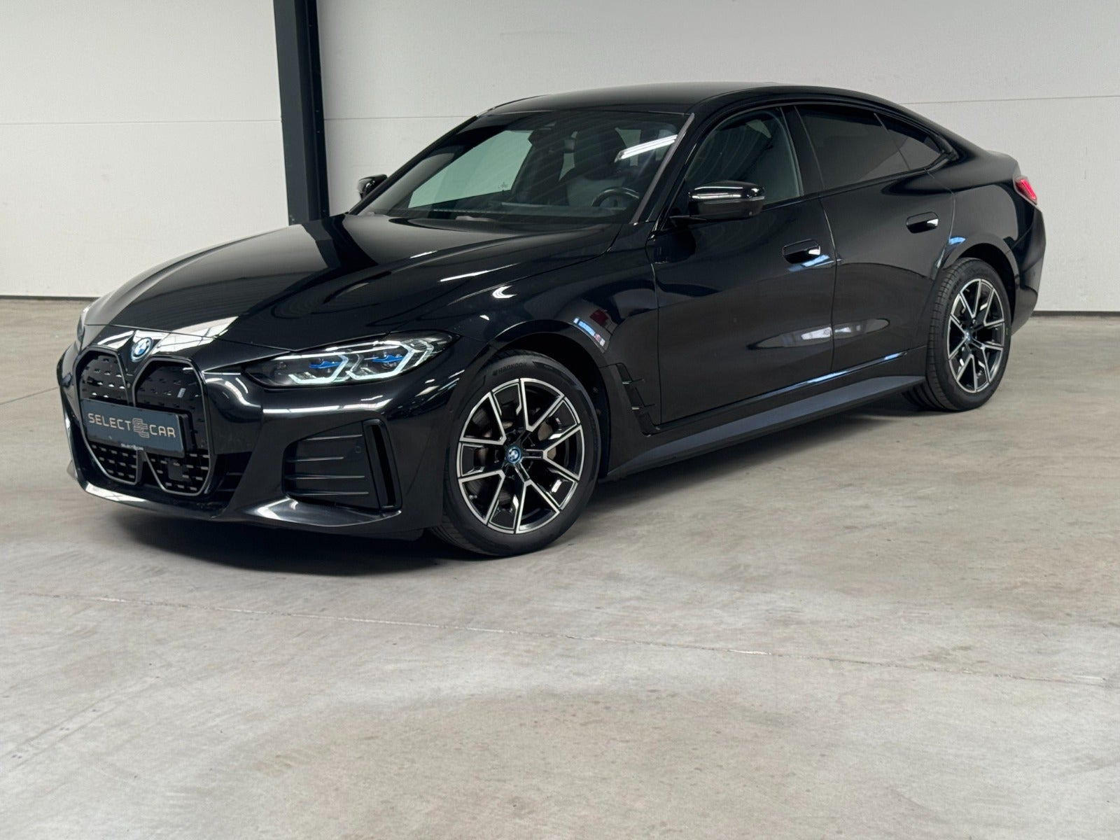 Sort BMW i4 fra 2023