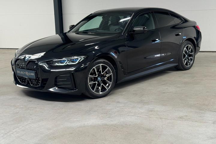 Sort BMW i4 fra 2023