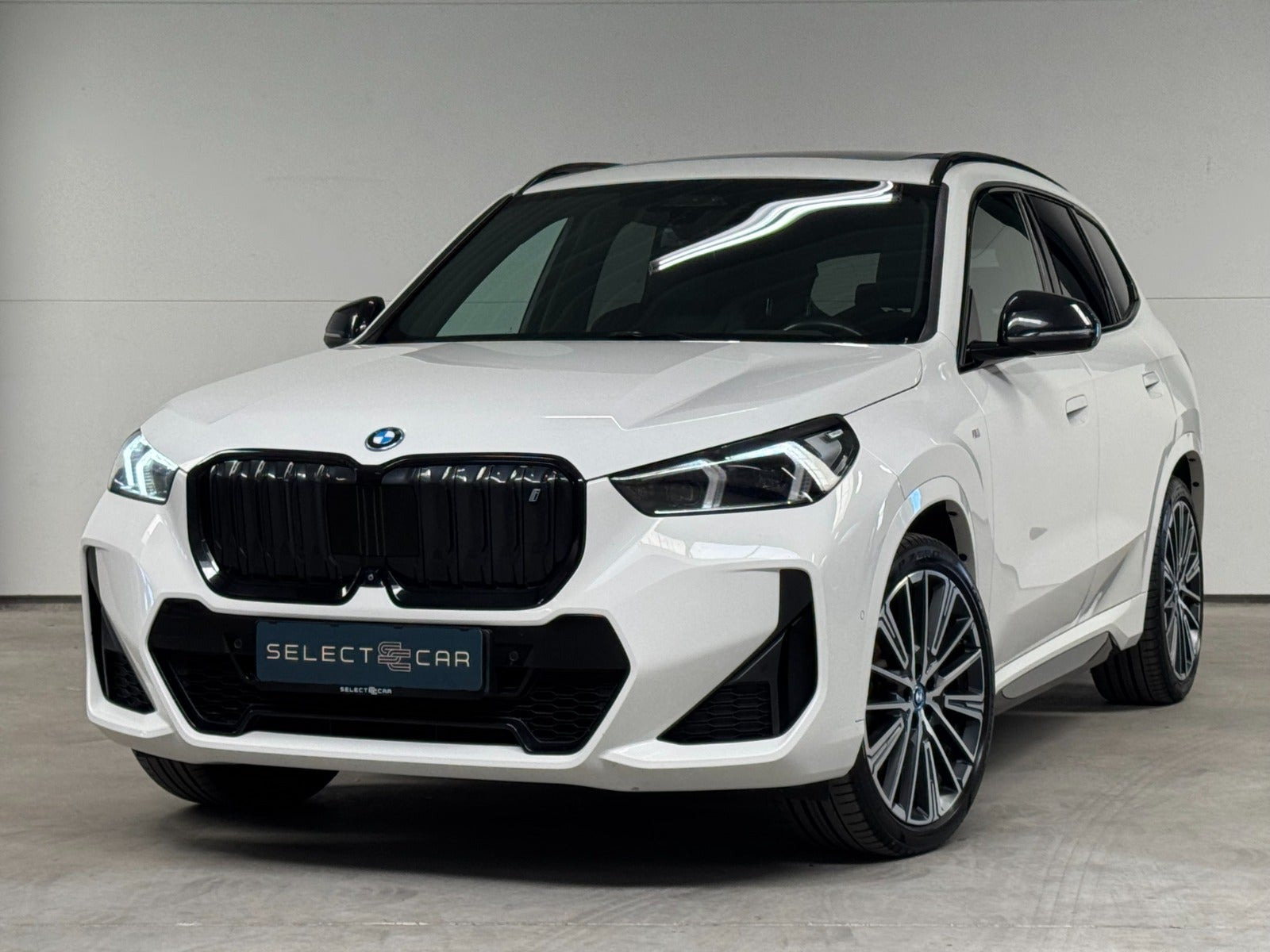 BMW iX1 xDrive30 Fully Charged M-Sport