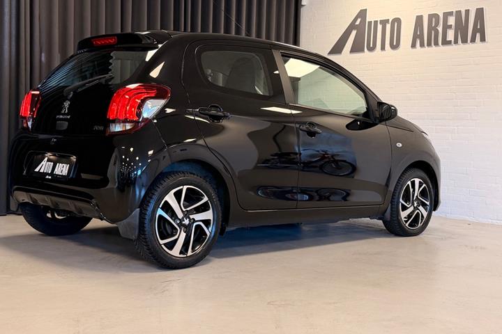 Sort Peugeot 108 fra 2020