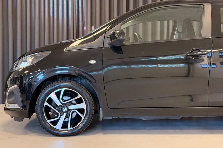 Sort Peugeot 108 fra 2020