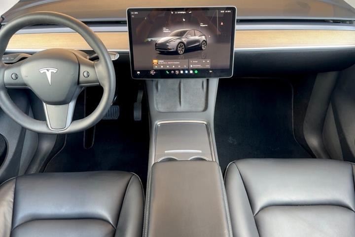 undefined Tesla Model Y fra 2022