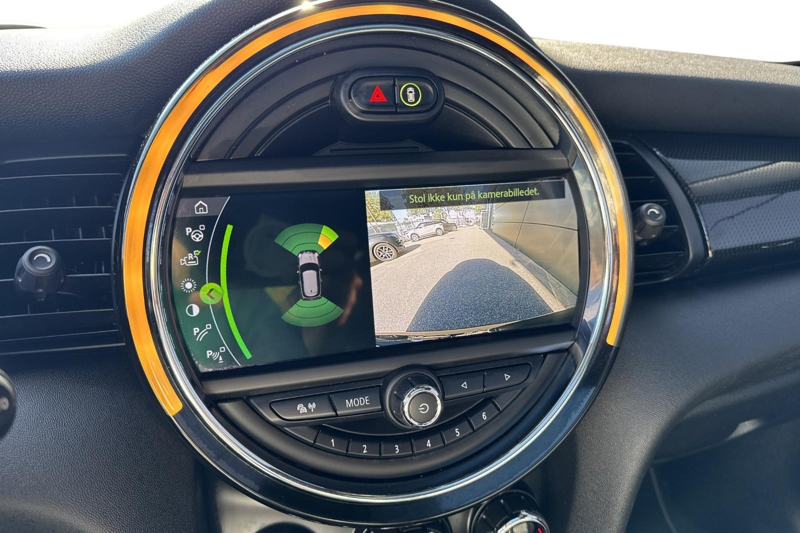 Sort Mini Cooper SE fra 2020