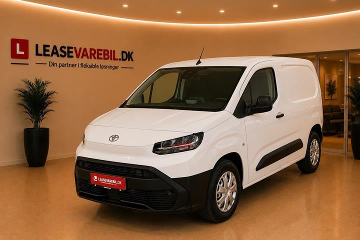 Hvid Toyota ProAce City fra 2025