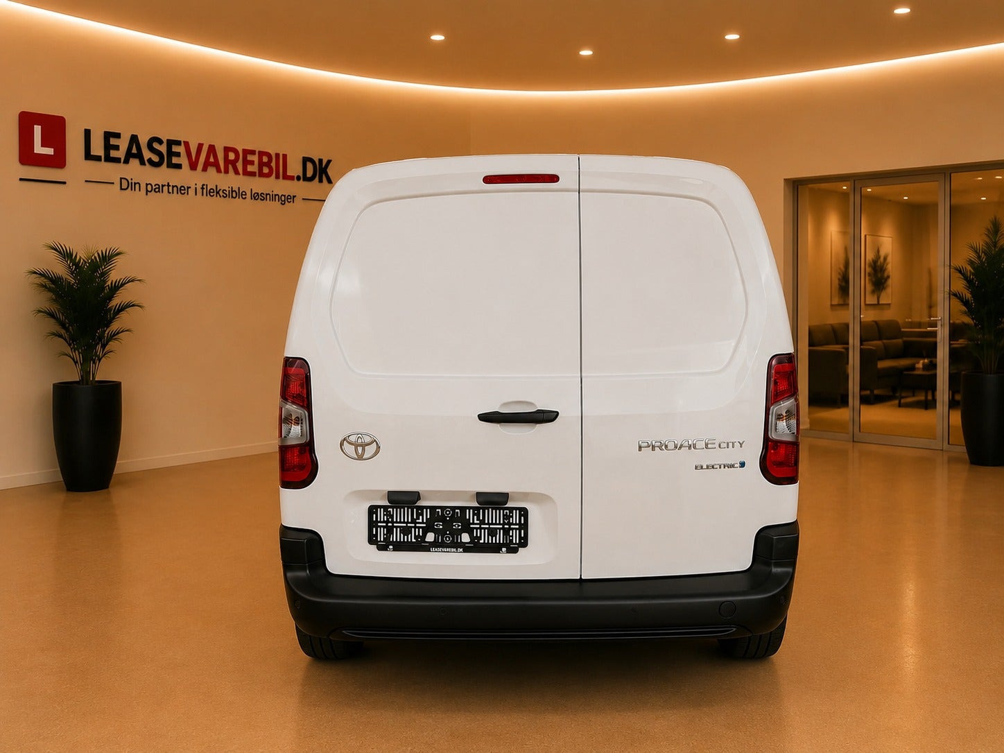 Hvid Toyota ProAce City fra 2025