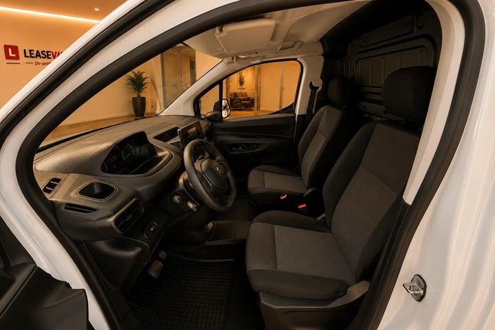 Hvid Peugeot e-Partner fra 2022