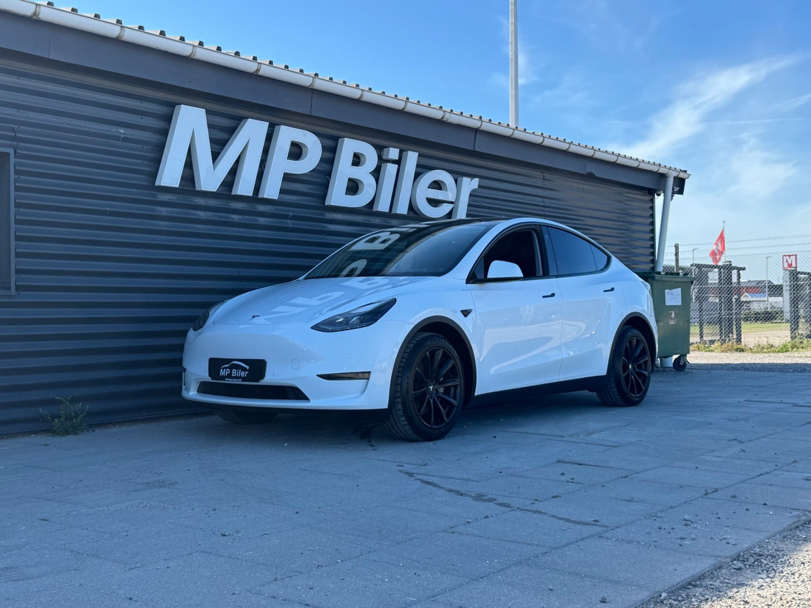 Tesla Model Y Long Range AWD