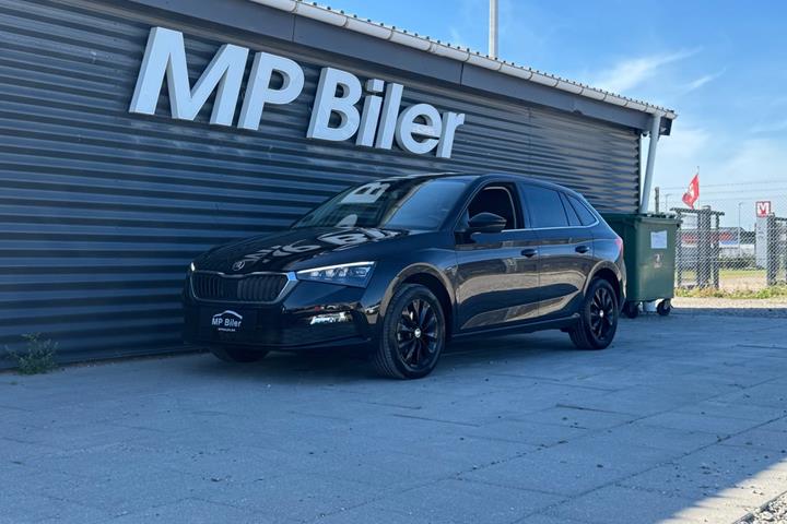 Sort Skoda Scala fra 2023