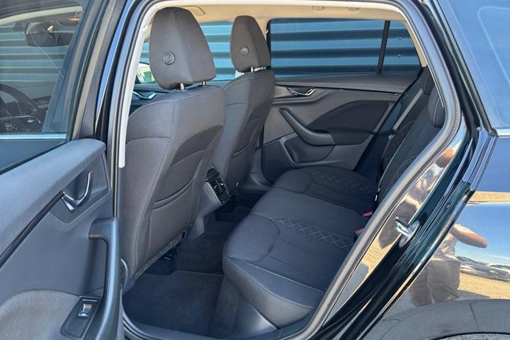 Sort Skoda Scala fra 2023