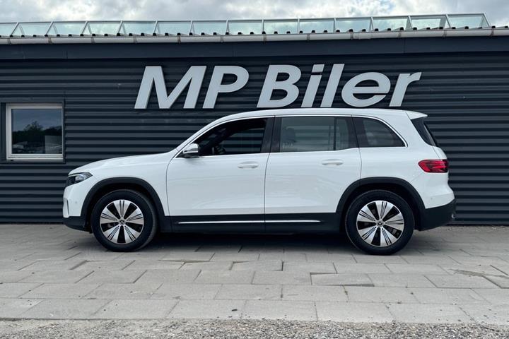 Hvid Mercedes EQB250+ fra 2024