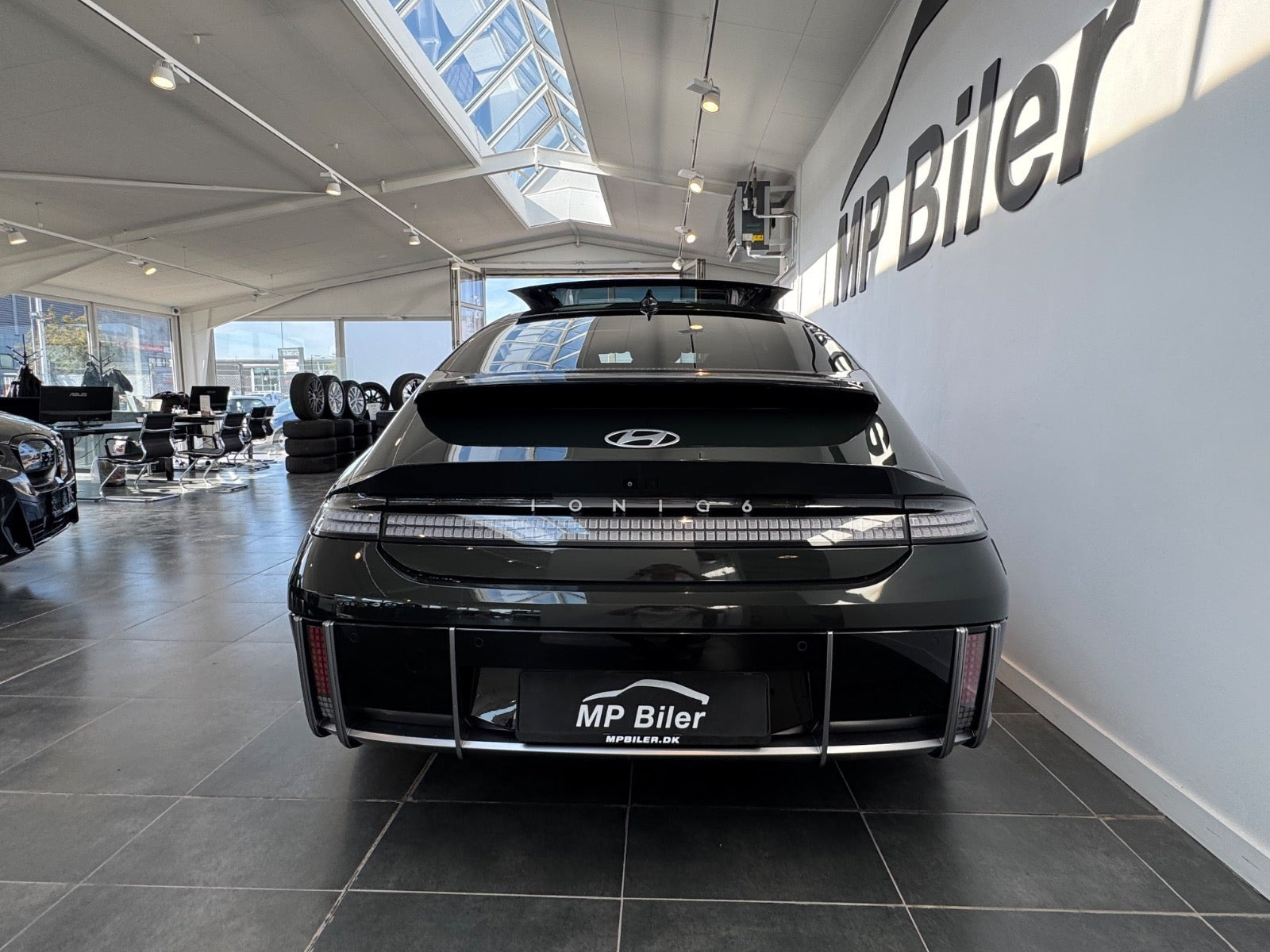 Grøn Hyundai Ioniq 6 fra 2024