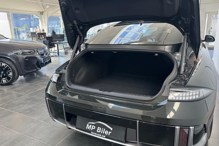 Grøn Hyundai Ioniq 6 fra 2024