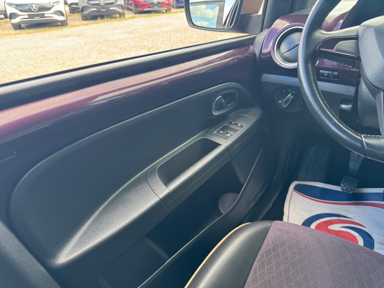 Rød Seat Mii fra 2017