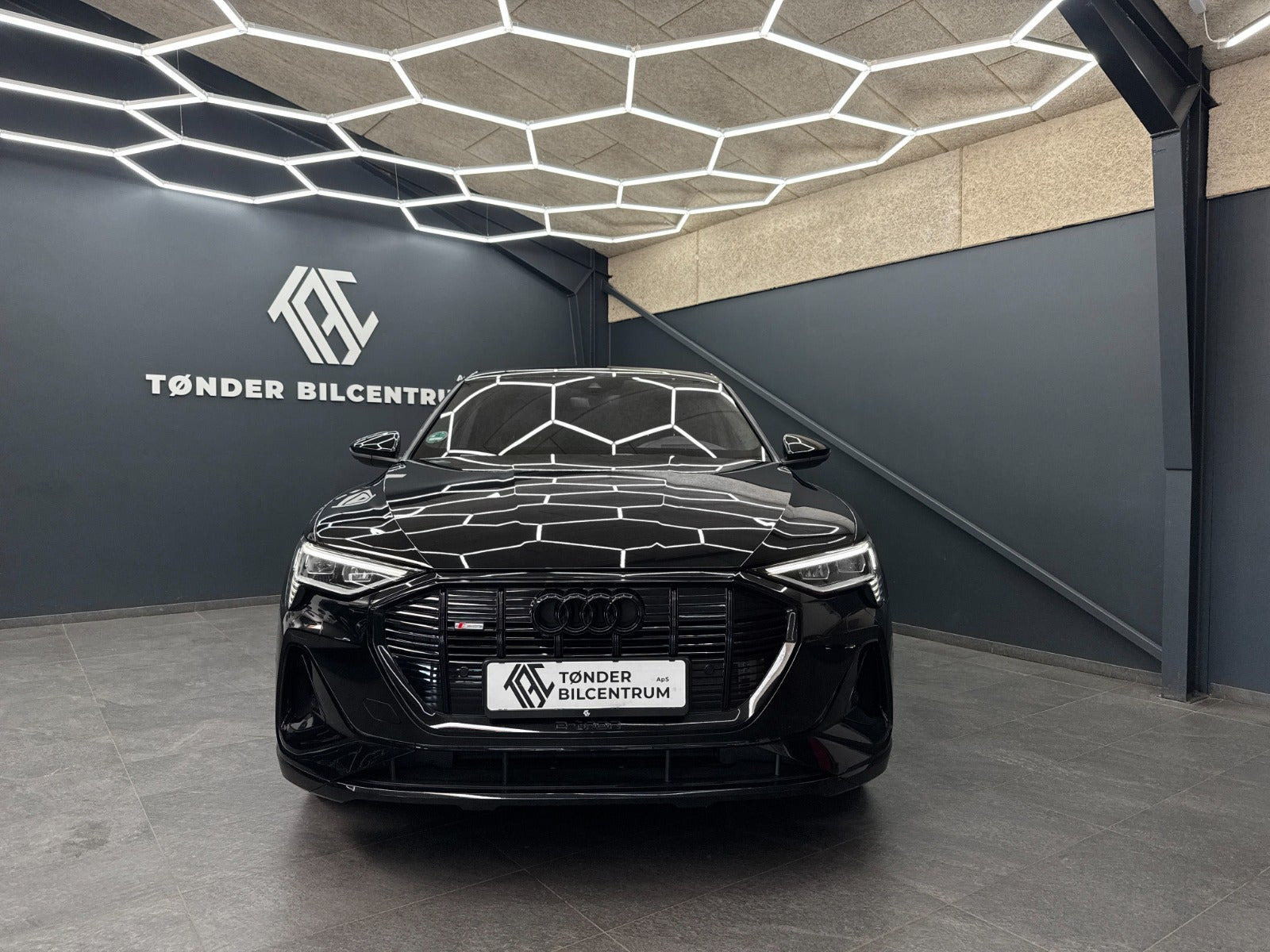 Sort Audi e-tron fra 2023