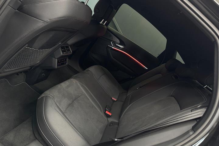Sort Audi e-tron fra 2022