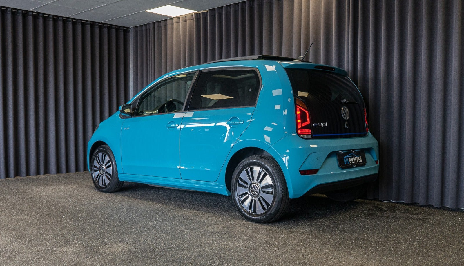 Blå VW E-UP! fra 2018