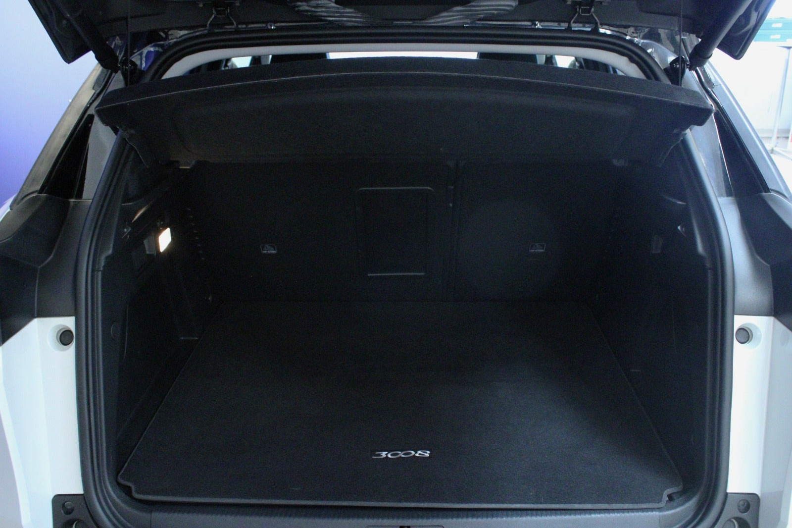 Hvid Peugeot 3008 fra 2020