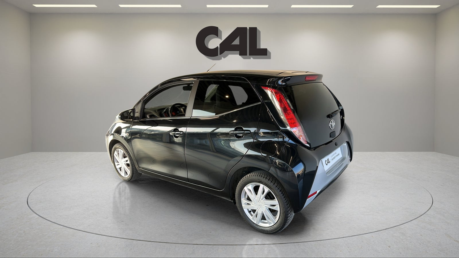 Sort Toyota Aygo fra 2017