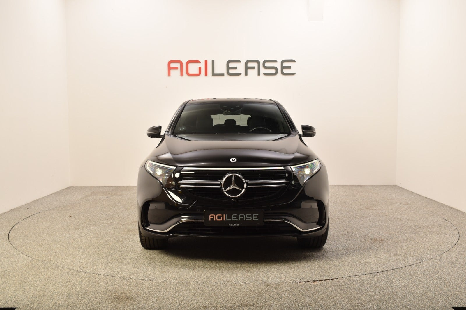 Sort Mercedes EQC400 fra 2021