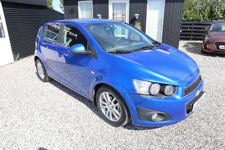 Blå Chevrolet Aveo fra 2012