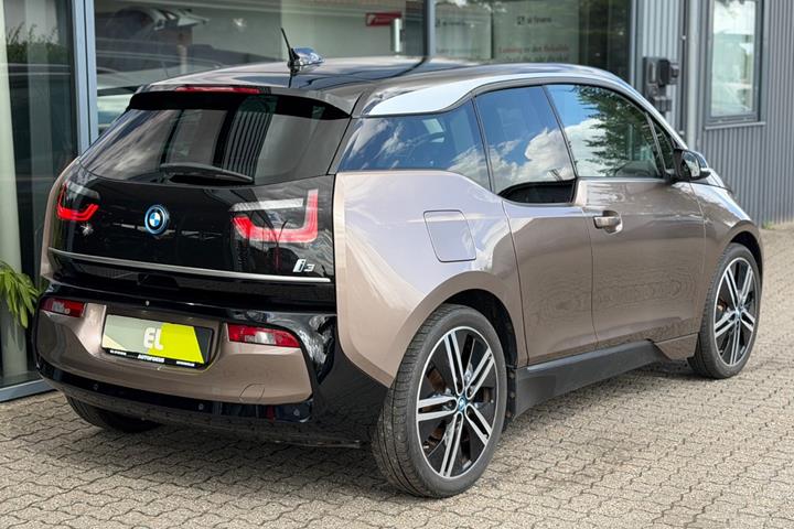 Orange BMW i3 fra 2020