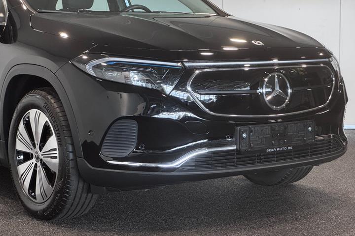 Sort Mercedes EQA250+ fra 2023
