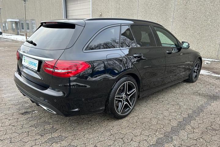 Sort Mercedes C220 d fra 2018