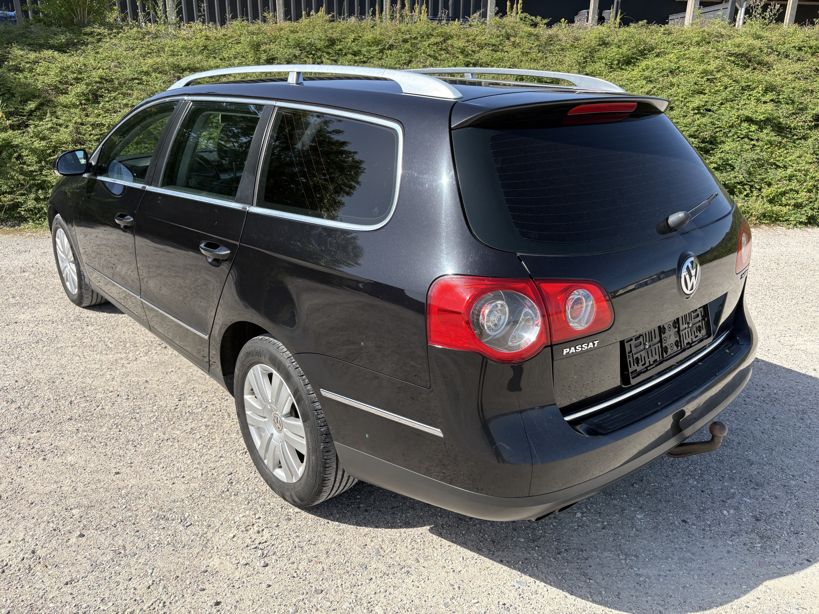 Sort VW Passat fra 2006