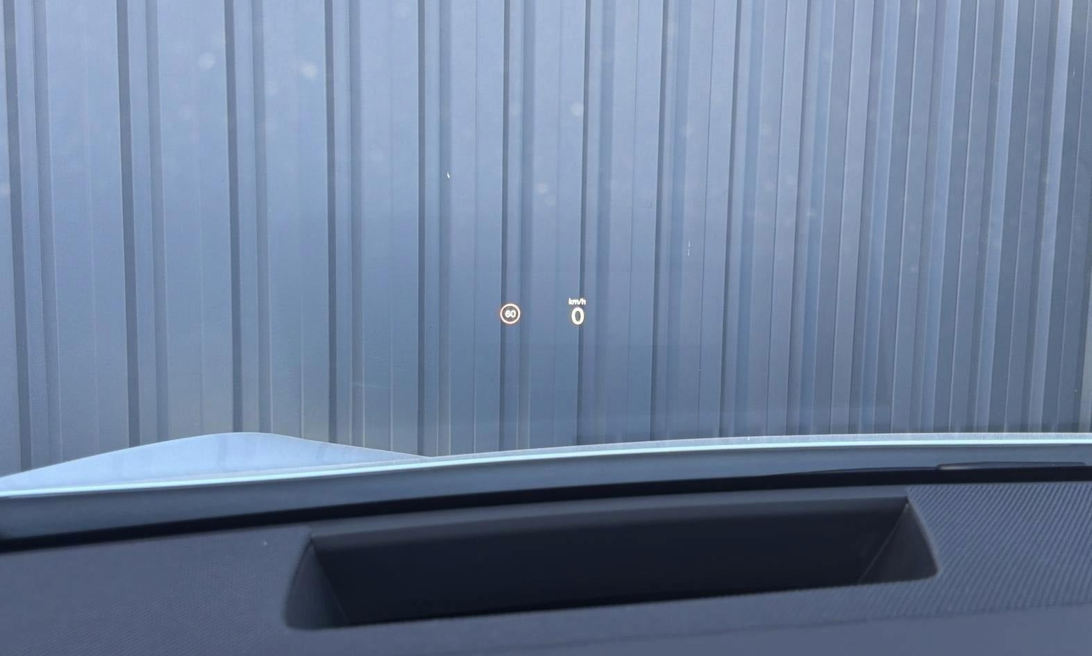 Hvid Polestar 4 fra 2025