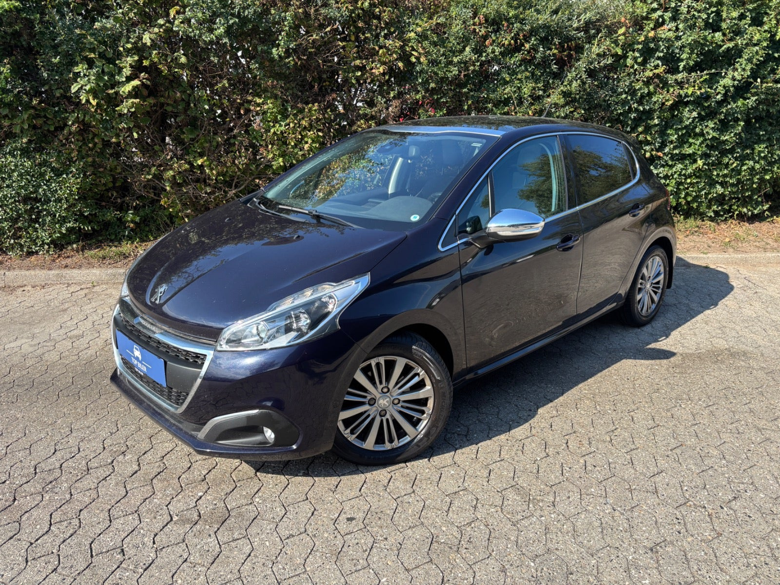Peugeot 208 1,6 BlueHDi 100 Allure Sky