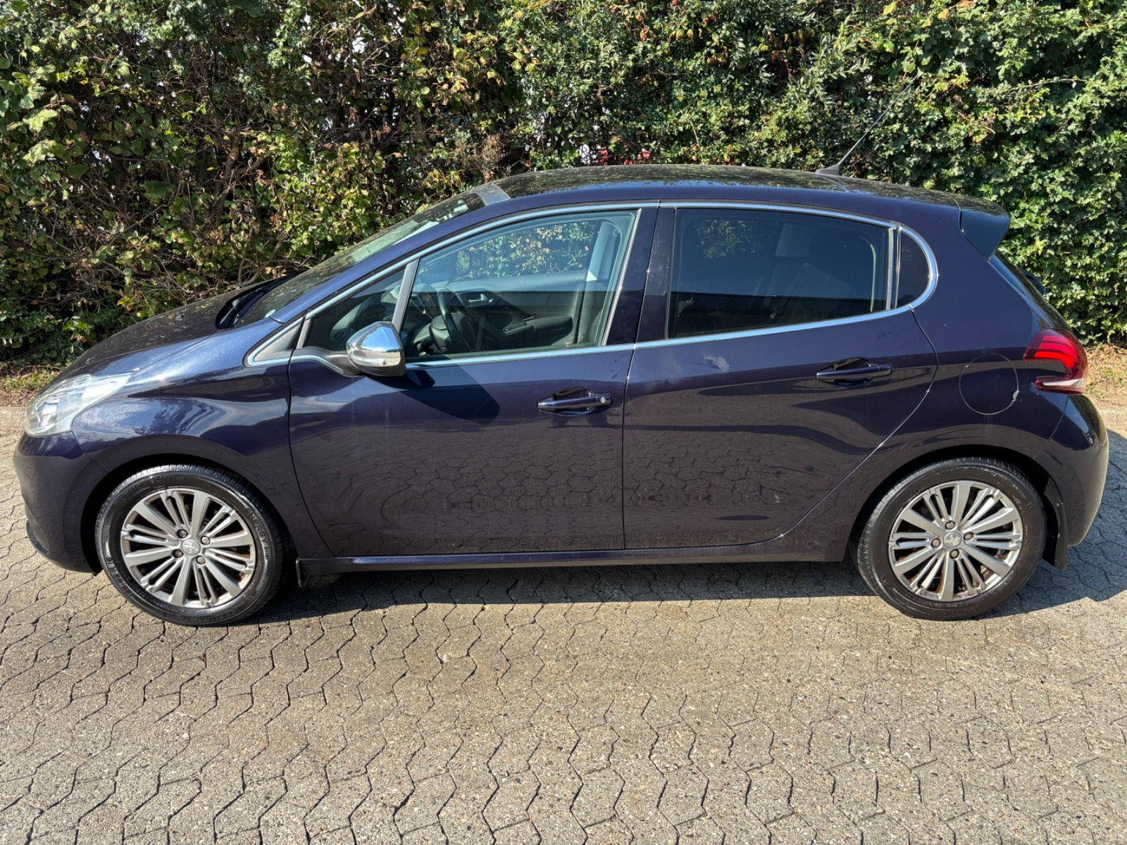 undefined Peugeot 208 fra 2018