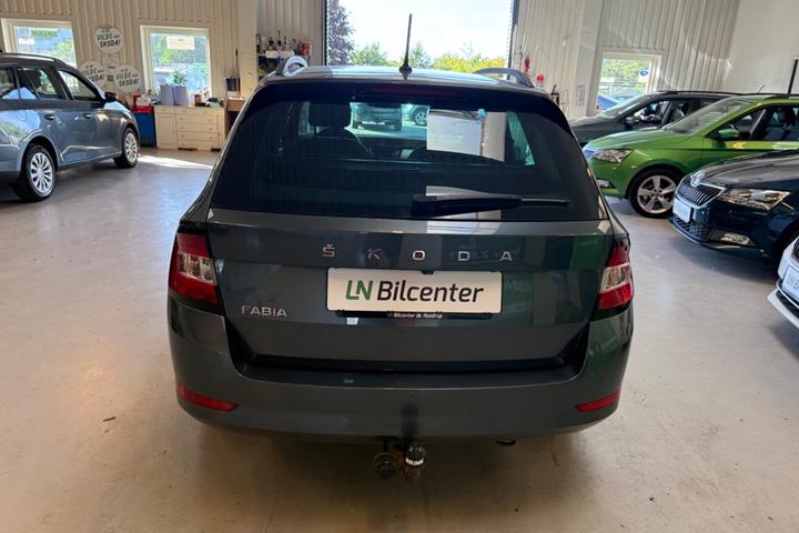 undefined Skoda Fabia fra 2022