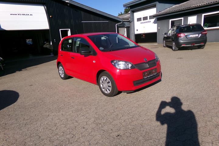 Rød Skoda Citigo fra 2016
