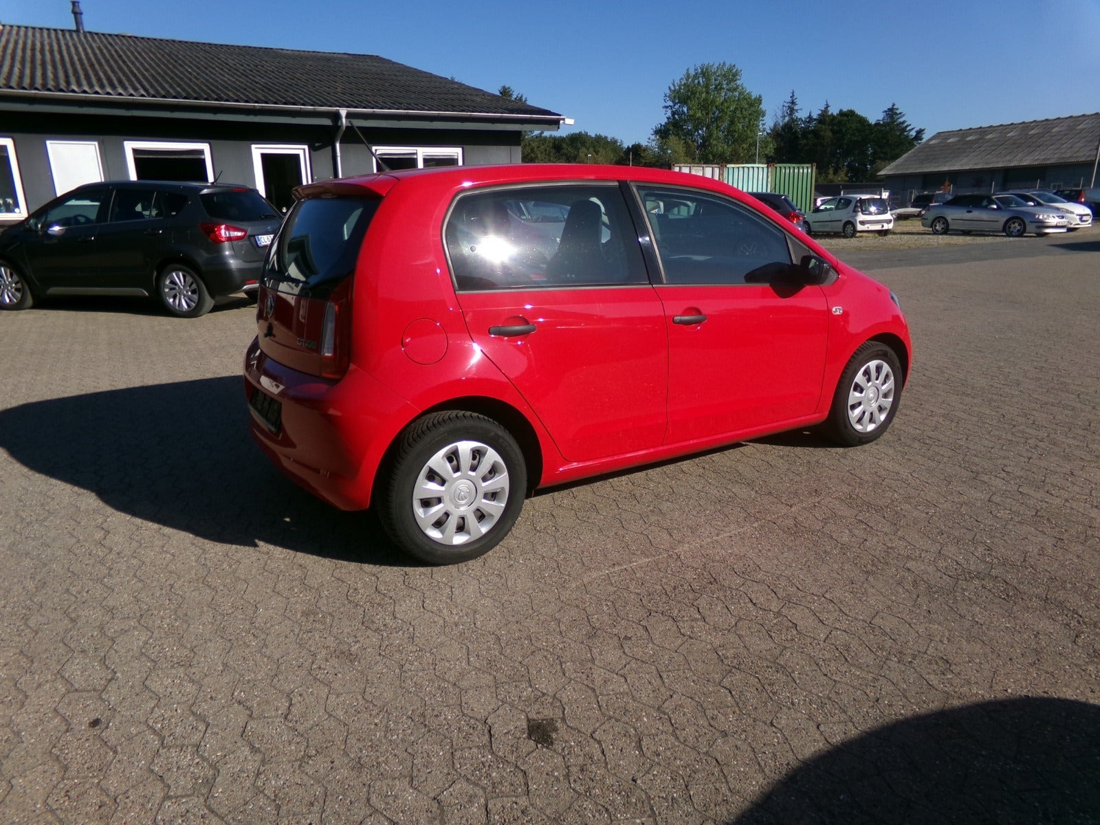 Rød Skoda Citigo fra 2016