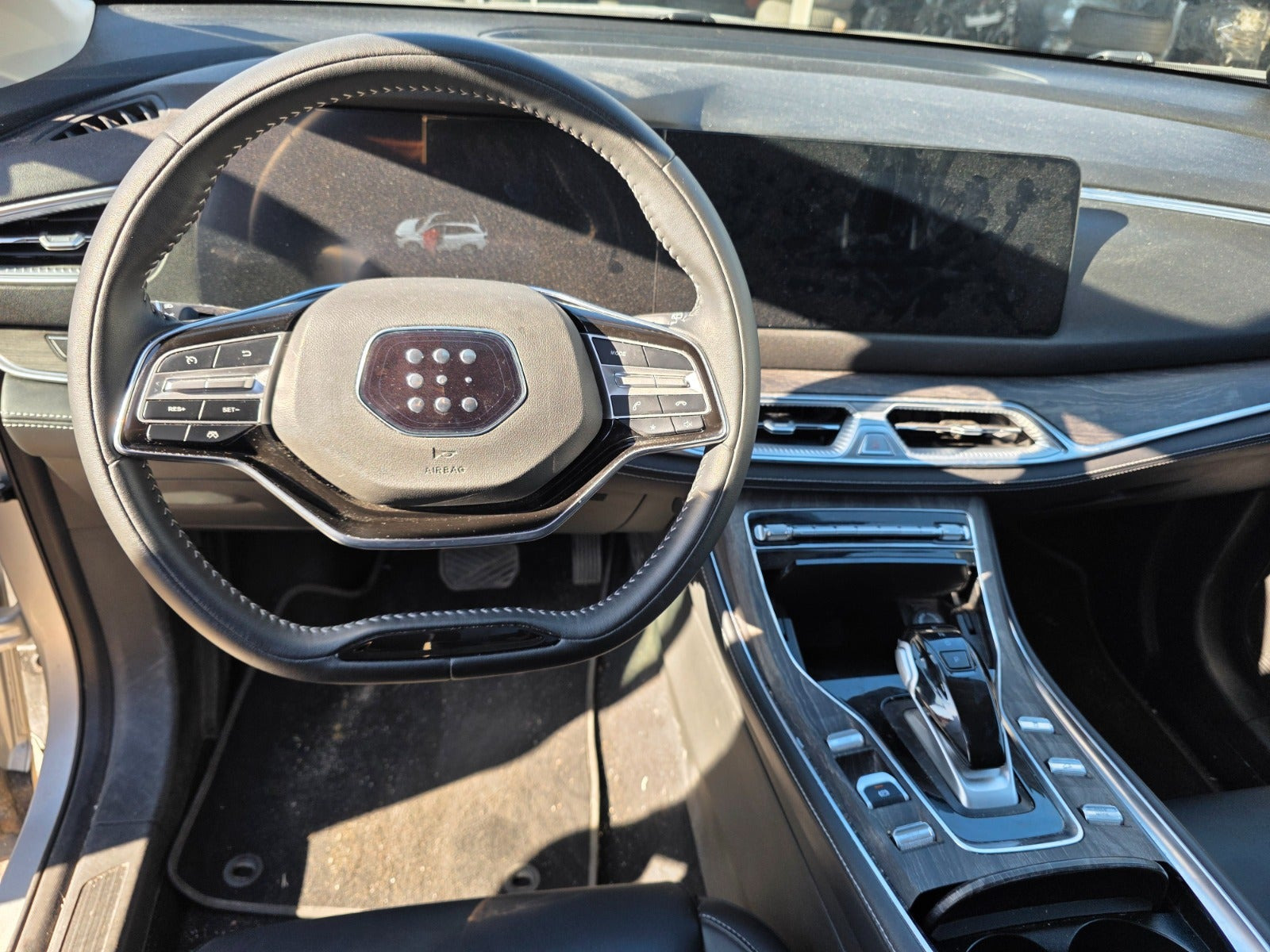 Navor E5 1,5 PHEV Rock
