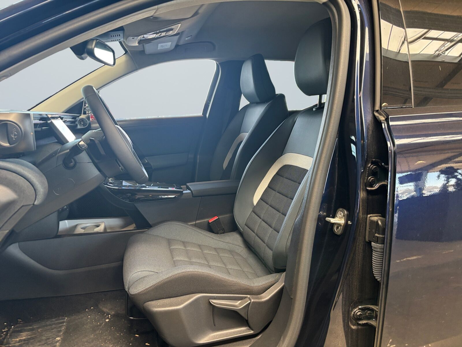 Blå Citroën ë-C5 Aircross fra 2025