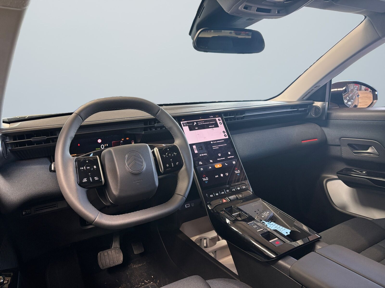 Blå Citroën ë-C5 Aircross fra 2025