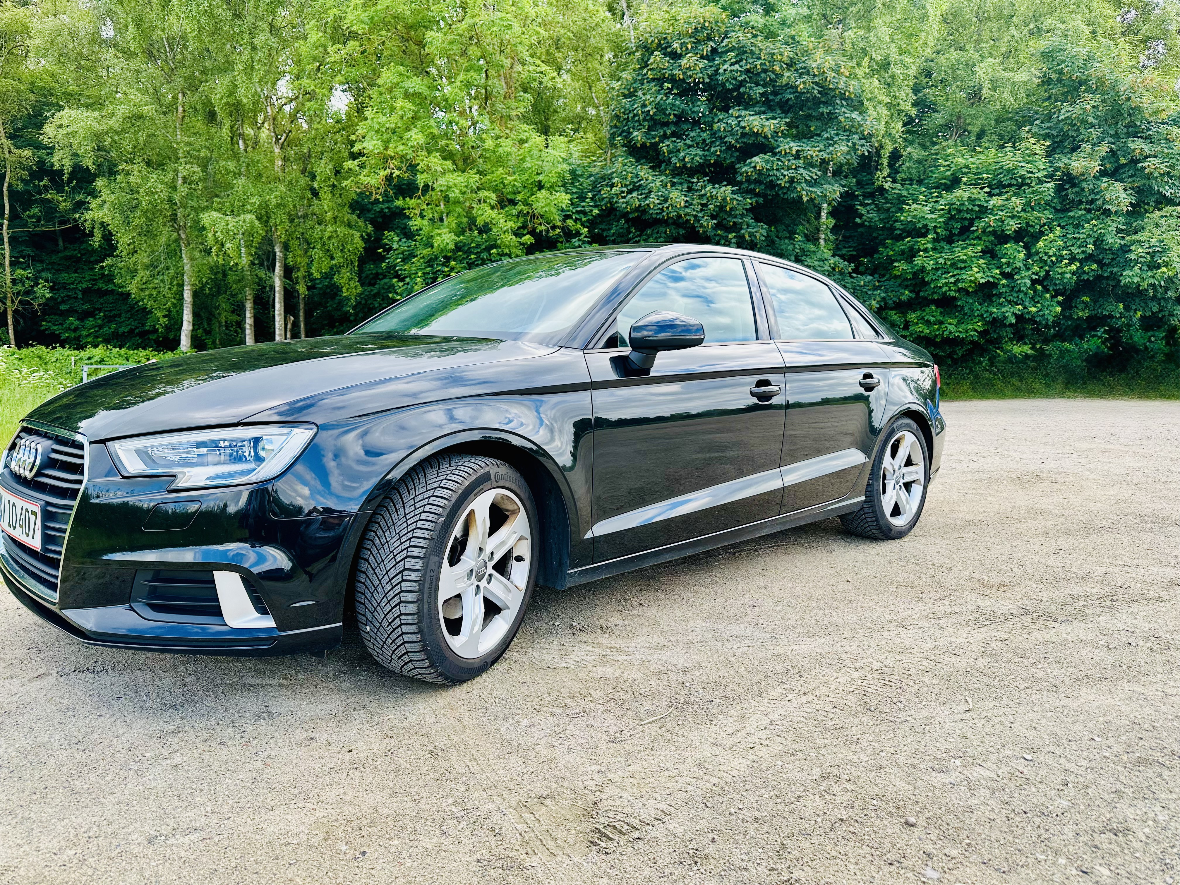 Sort Audi A3 Limousine fra 2017