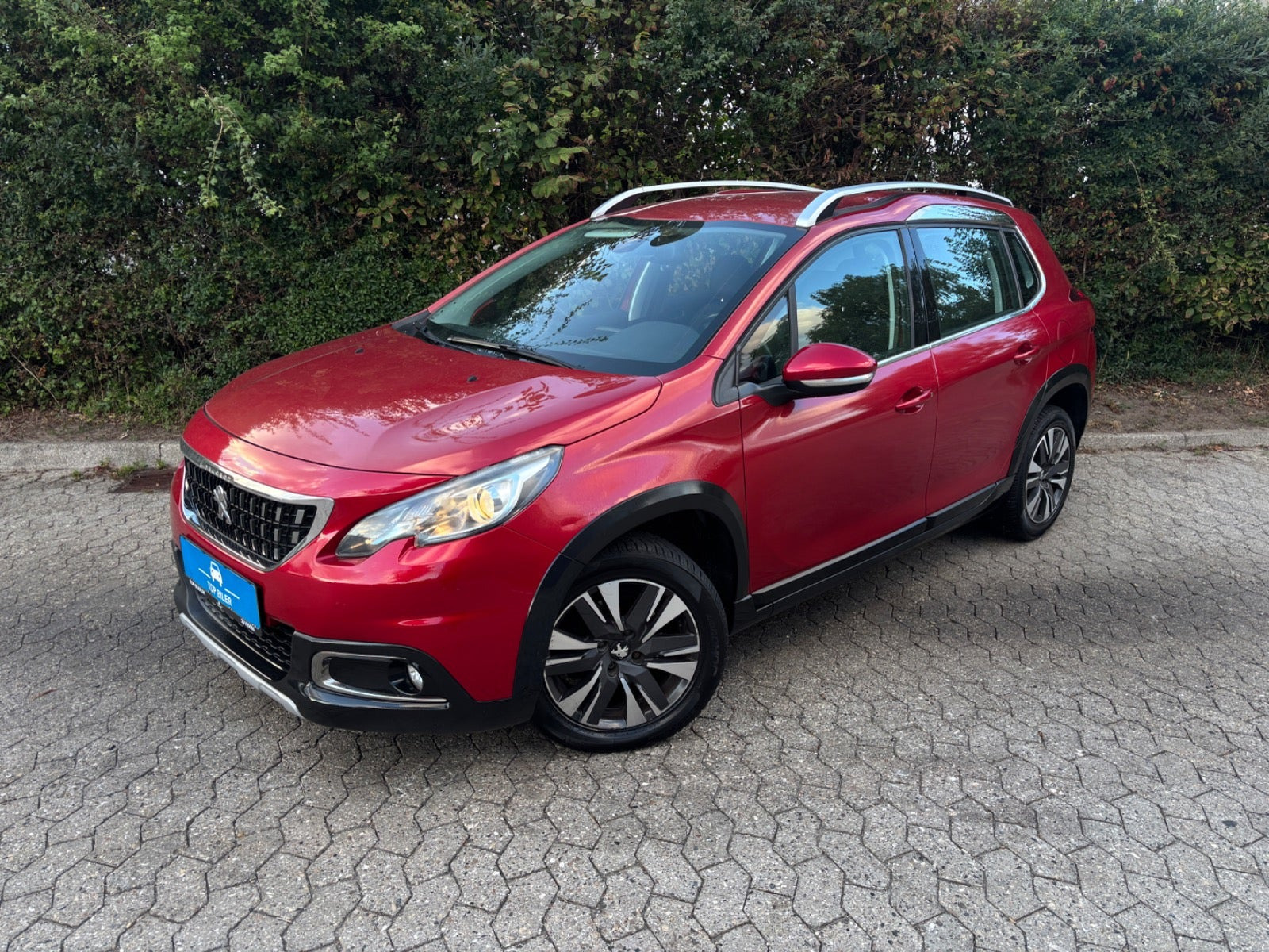 Peugeot 2008 1,2 e-THP 110 Allure
