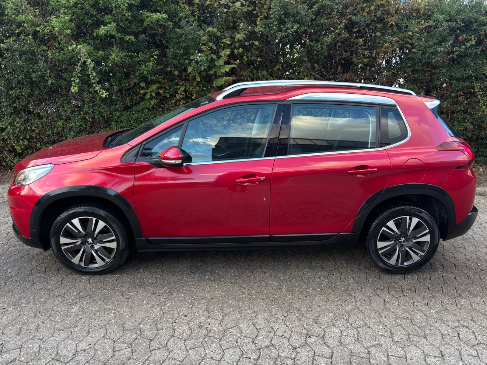 undefined Peugeot 2008 fra 2017