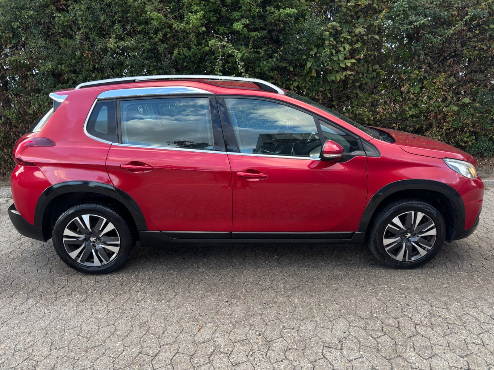 undefined Peugeot 2008 fra 2017
