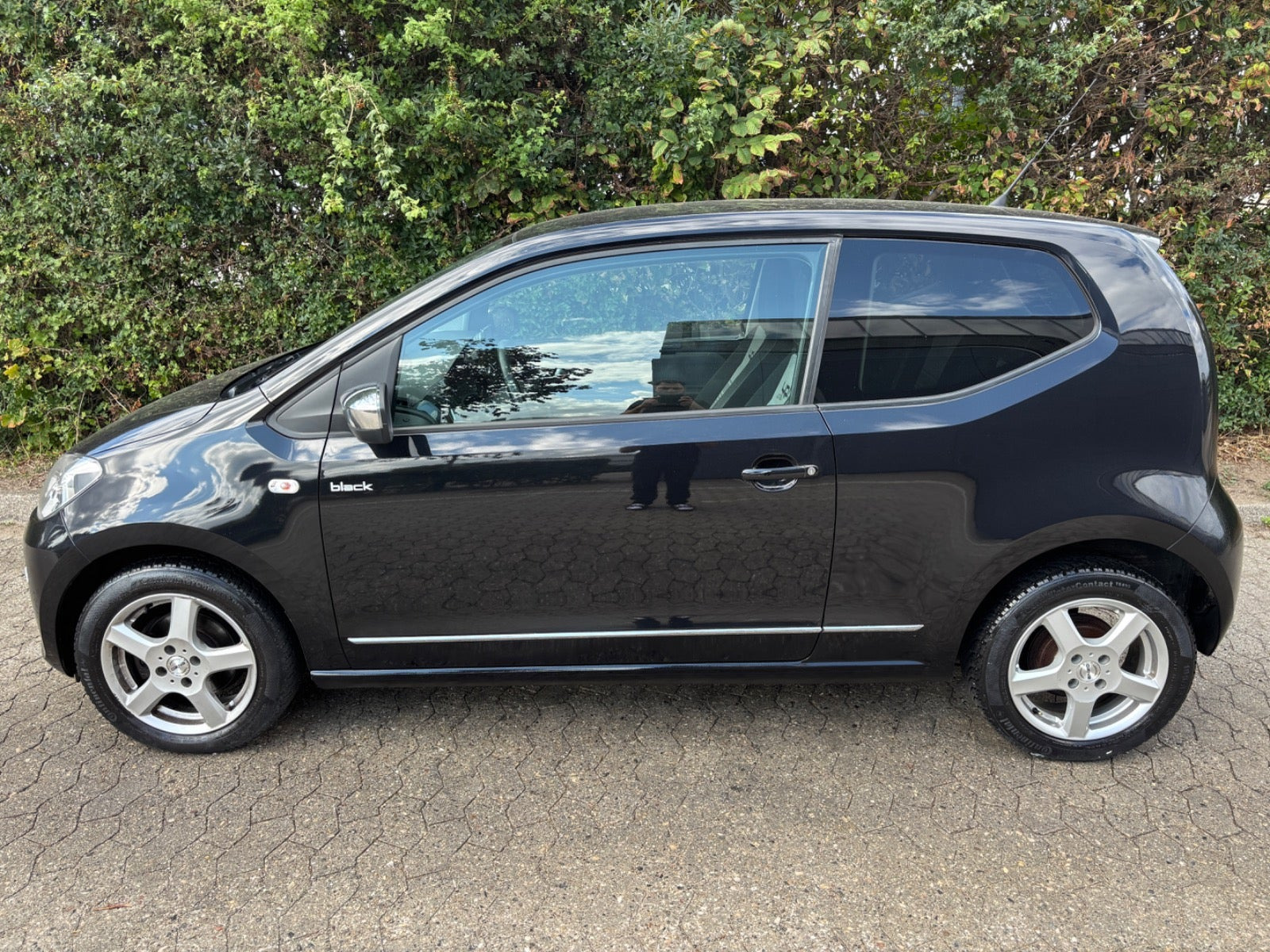 Sort VW UP! fra 2011