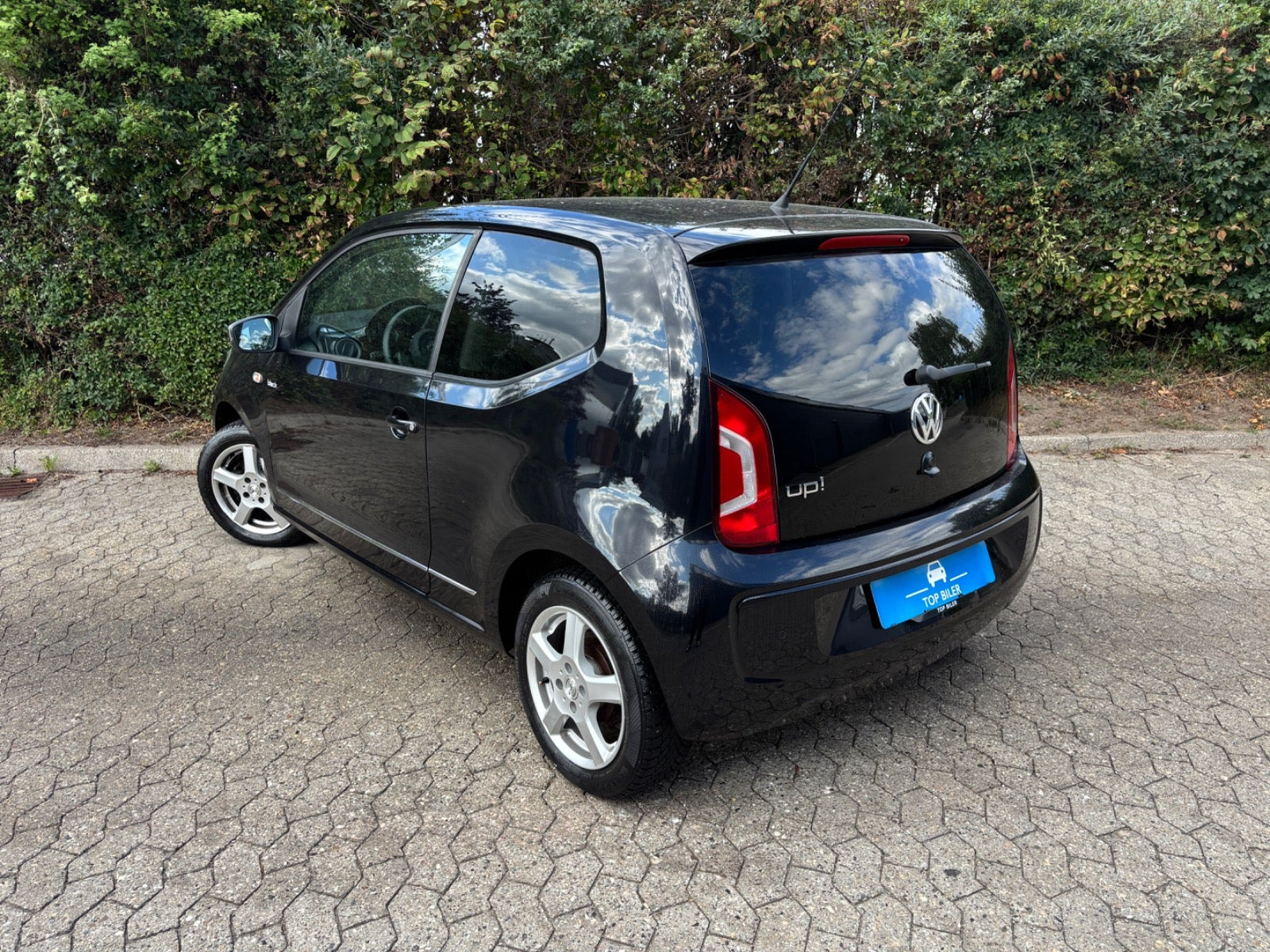 Sort VW UP! fra 2011
