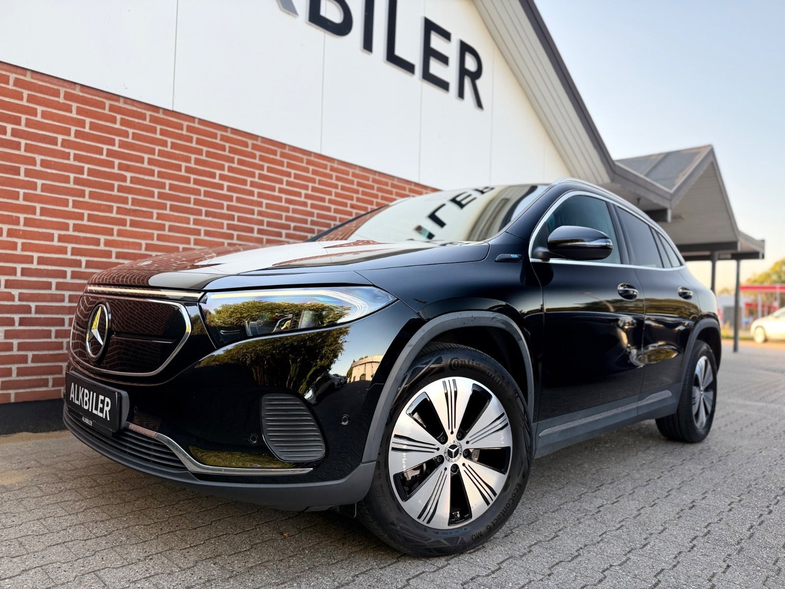Sort Mercedes EQA250 fra 2021